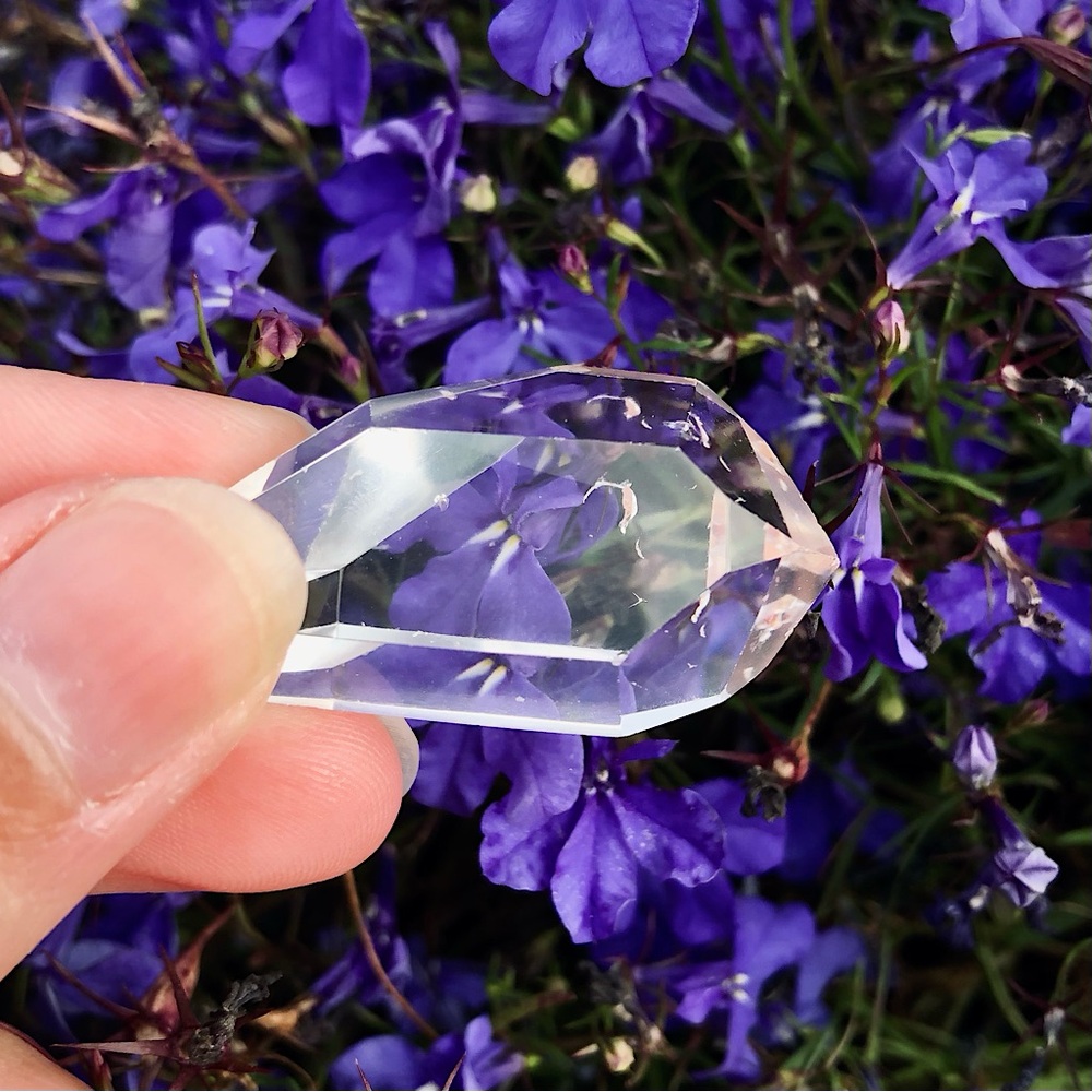 Glass Grade Freeform Quartz Crystal